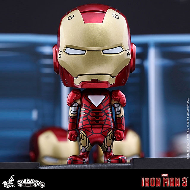 Hot Toys Iron Man Mark VI Cosbaby Bobble-Head