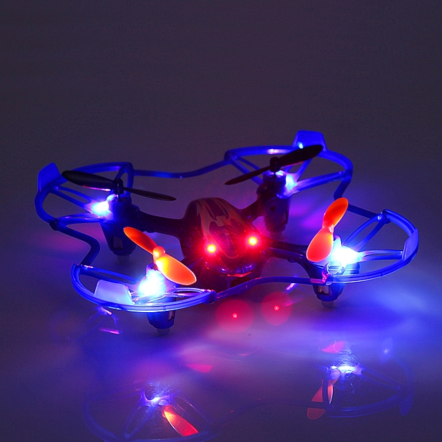 HuaxiangToys 8953 2.4GHz 6-Axis GYRO Mini Quadcopter Flying UFO Saucer with Camera