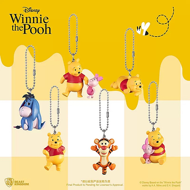 Beast Kingdom Winnie the Pooh Egg Attack Key Chain - Hold Hands